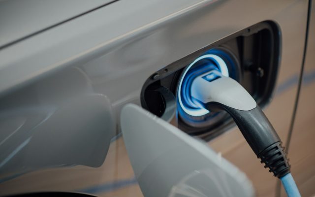 Penjualan Mobil Listrik Dunia Turun, China Menjadi Salah Satu Faktor Utama
